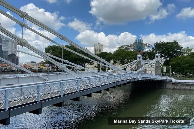 Cavenagh Bridge, Marina Bay Sands SkyPark – Marina Bay Sands SkyPark Tickets