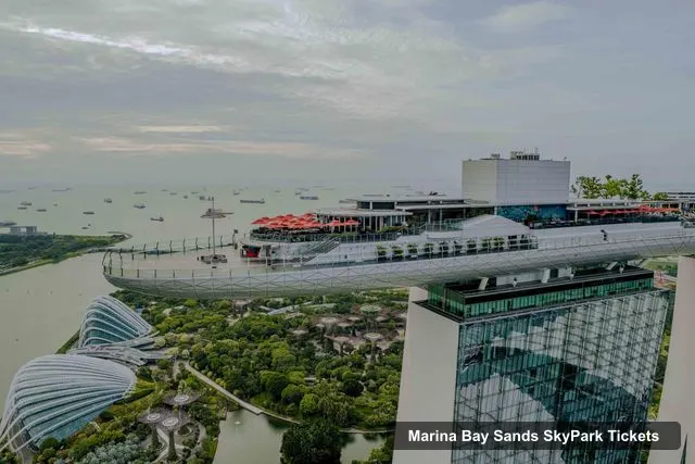 Marina Bay Sands SkyPark Observation Deck Tickets – Gardens by the Bay & Marina Bay SkyPark with 2 Way Transfer