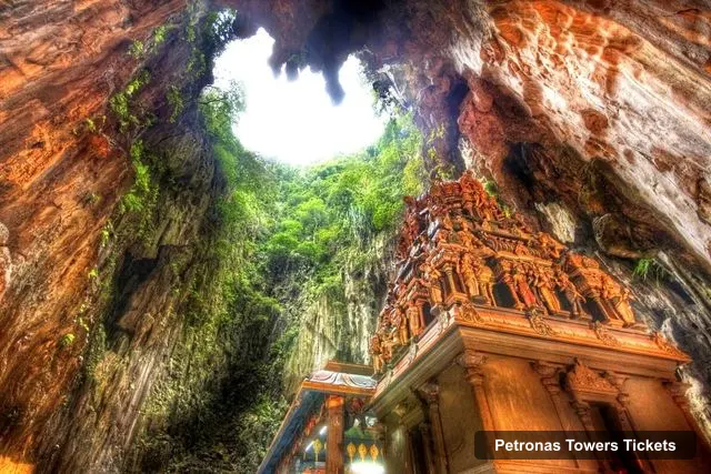 Petronas Towers Observation Deck Tickets – Batu Caves & Petronas Towers Guided Tour