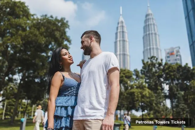 Petronas Towers Observation Deck Tickets – Photoshoot at Petronas Twin Towers & KLCC Park