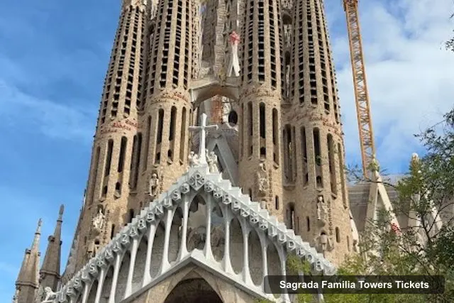 Plaça de Catalunya, Sagrada Familia towers – Sagrada Familia towers Observation Deck Tickets